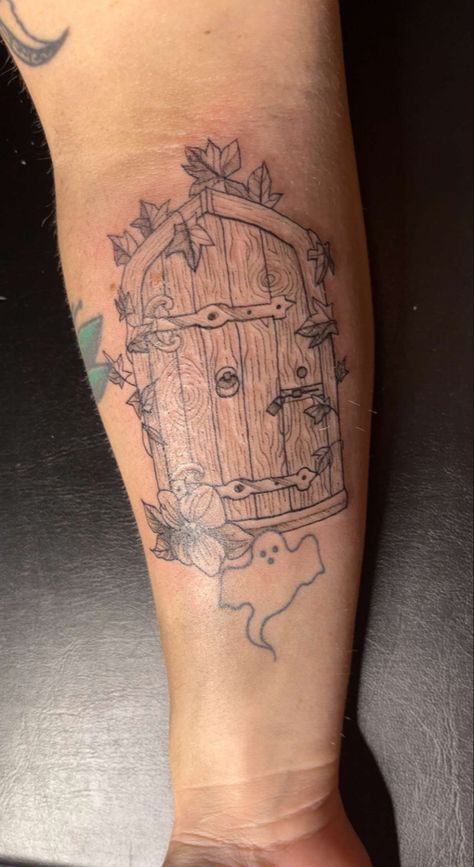 Secret Garden Door Tattoo, Garden Door Tattoo, Fairy Door Tattoo, Back Of Upper Arm Tattoo, Door Tattoos, Door Tattoo, Secret Garden Door, Wood Tattoo, Upper Arm Tattoo