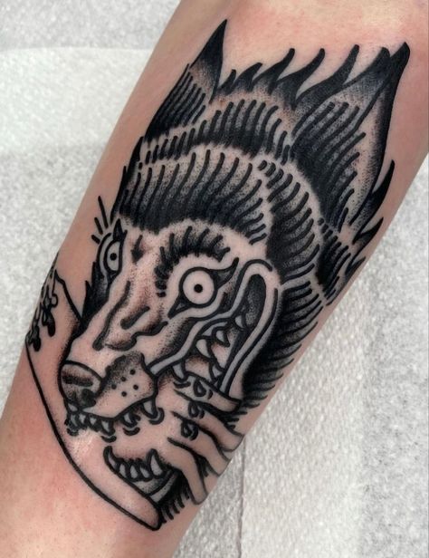 Wolf Biting, Traditional Wolf Tattoo, Setubal Portugal, Wolf Tattoo Sleeve, Wolf Tattoo Design, Traditional Tattoo Design, Tattoo Illustration, Wolf Tattoos, Wolf Tattoo