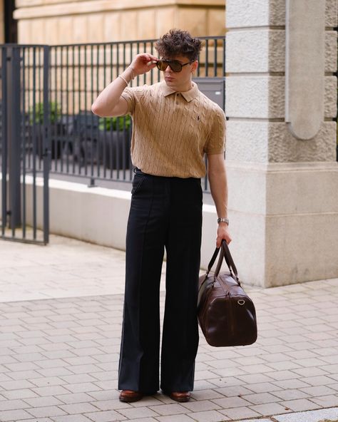 Fresh brown loafers 🤎, thanks to @bobbieshomme 🏷️ . . . . . . . . . #mensfashion #uniformdisplay #classystyle #cleanstyle #pvnxls #lessiswore #minimalhouse1 #minimalarchive #oldmoneymen #loafers #simplefits #bobbiesparis #bobbieshomme Classy, minimal, clean style, outfit inspo #classyvision #outfitinfluence #ootdgermany #outfitideas #outfitinspiration #classystyles #classystyle #cleanstyle #pvnxls #lessiswore #minimalhouse1 #minimalarchive #oldmoney #oldmoneymen #boots #simplefits #springoutfits Classy, minimal , clean style , outfit inspo #classyvision #mafiastyle #guccı #uniformdisplay #unisexisthenewblack #newnow #outfitinfluence Brown Loafers Men Outfit, Mocassin Outfit Men, Clean Style Outfit, Mocassin Outfit, Brown Loafers Men, Mens Brown Loafers, Loafers Men Outfit, Loafers Outfit, Classy Outfits Men