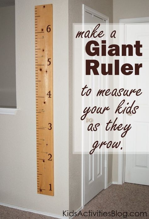 DIY Giant Ruler to measure your kids! Easy to do project. Do you have something like this in your home? If so, what? Giant Ruler, Wall Ruler, Growth Ruler, Door Jam, Kid Experiments, Height Chart, Wood Ideas, Craft Stuff, Sign Ideas