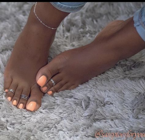 Beach Toe Nails, Nail Designs Easy Diy, Trendy Nail Polish, Nail Polish Colors Summer, Acrylic Toes, Toe Nail Color, Pretty Toe Nails, Cute Toe Nails, Summer Toe Nails