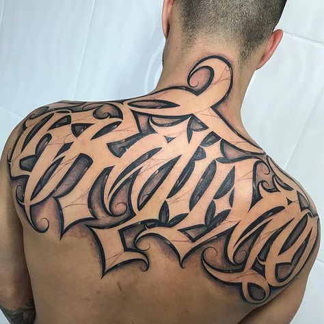 LetteringShow on Instagram: “Artist: @marfaggioni #tattoo #tattoos #tatuajes #tatuagem #tatuaggio #tattoostyle #tattooed #tattoolettering #letteringtattoo #tattooartist…” Gangsta Words Tattoo, La Lettering Tattoo, Latino Lettering Tattoo, Gangsta Lettering Tattoo, Typographic Tattoo, Chicano Tattoos Lettering, Tattoo Lettering Alphabet, Reaper Tattoo, Gangsta Tattoos