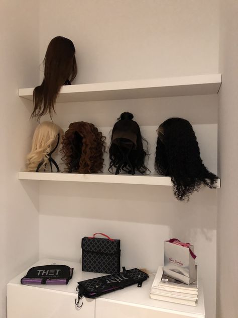 Wig/hair organization without compromise!!! Wig Organization Ideas, Wig Display Ideas Wall, Wig Room Ideas, Wig Organization, Wig Storage Ideas, Closet Spare Room, Inventory Storage Ideas, Wigs Storage Ideas, Hair Extension Display