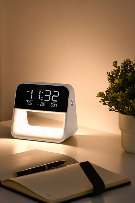 Phone Alarm, Dream Desk, Traditional Table Lamps, Smart Home Gadgets, Event Horizon, Boy Rooms, Lamp Ideas, Traditional Table