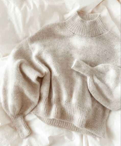 Balloon Sweater, Pull Mohair, Ethical Clothing Brands, Oversize Pullover, Diy Vetement, Vogue Knitting, Top 40, Ethical Clothing, Oversized Pullover