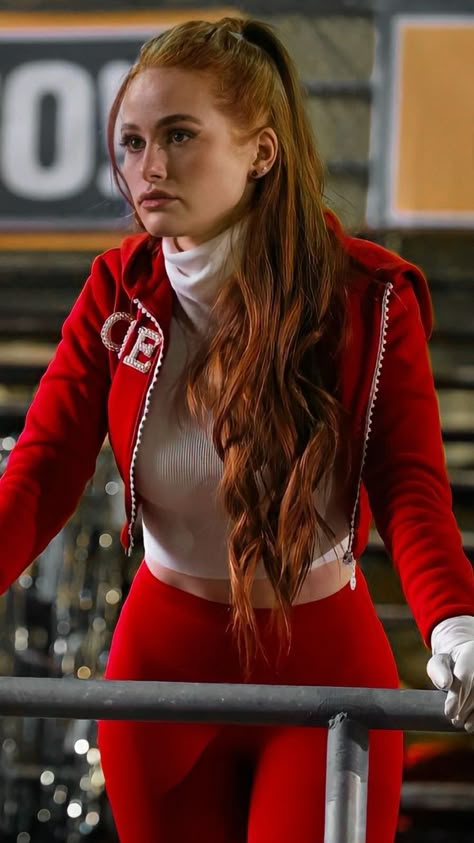 Riverdale Riverdale Blossom, Cherry Blossom Outfit, Cheryl Blossom Outfits, Port Orchard Washington, Cheryl Blossom Aesthetic, Cheryl Style, Estilo Blair Waldorf, Riverdale Fashion, Cheryl Blossom Riverdale