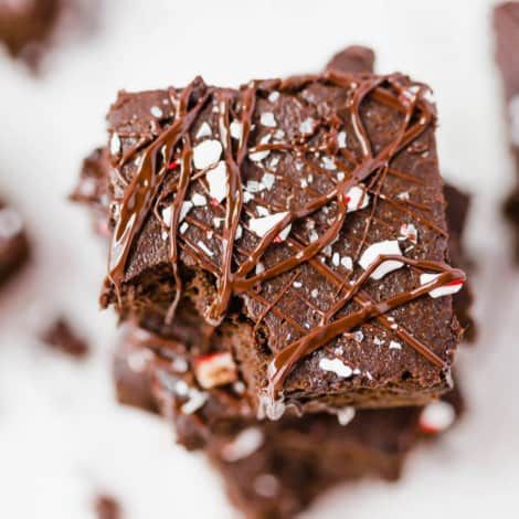 Keto/Paleo Peppermint Brownies - Healthy Little Peach Paleo Apple Pie, Healthy Little Peach, Paleo Candy, Brownies Healthy, Peppermint Brownies, Cream Of Tarter, Brownie Ingredients, Keto Paleo, Peppermint Mocha