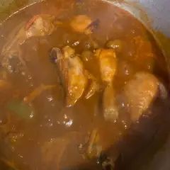 Pollo guisado al estilo Dominicano Receta de Chef Diosa- Cookpad Chef