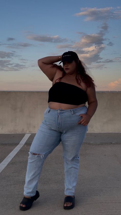 Plus Size Tube Top Outfit, Plus Size Tube Top, Plus Size Baddies, Tube Top Outfits, Shein Basics, Outfit Links, Curvy Style, Causal Outfits, Photoshoot Inspo