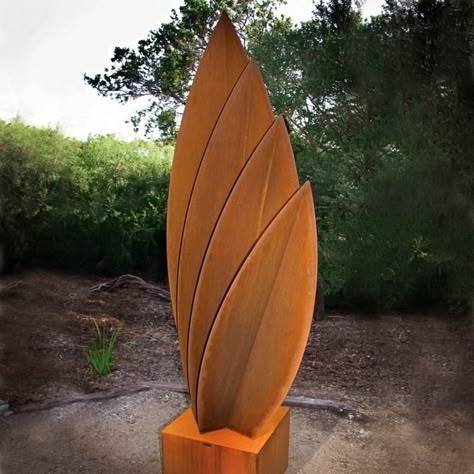 idées pour intégrer l'acier corten au jardin- sculpture contemporaine Metal Sculptures Garden, Modern Outdoor Spaces, Garden Sculptures, Metal Sculptures, Metal Garden Art, Steel Sculpture, Steel Art, Sculpture Ideas, Metal Art Sculpture