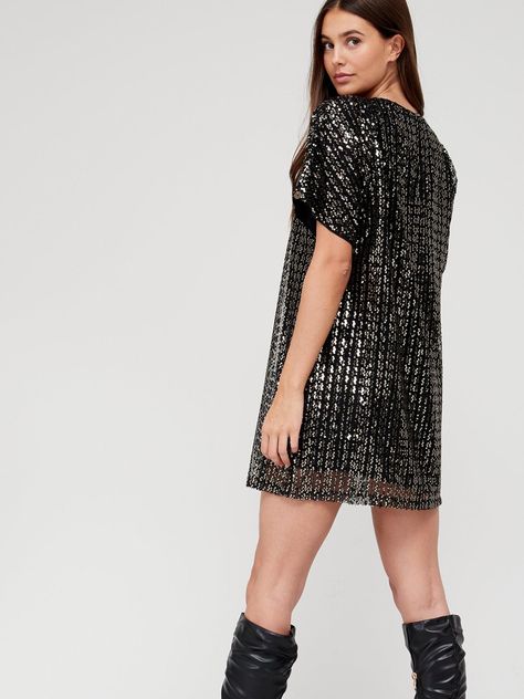 Sequin Tunic Dress, Sequin T Shirt Dress, Sequin Tunic, Sequin Tee, Tour Outfits, Black Sequin Dress, Silver Dress, Black Shirt Dress, Tee Dress