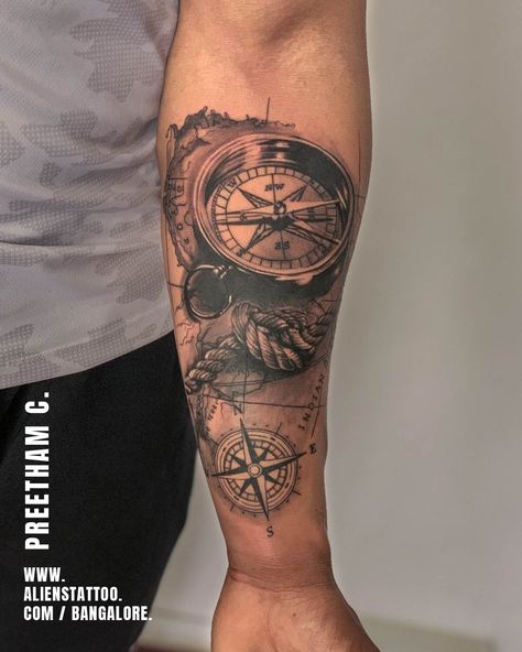 Travel Theme Tattoo, Time Flies Tattoo, Geometric Tattoo Minimal, Compass And Map Tattoo, Aliens Tattoo, Infinity Tattoo On Wrist, A Small Tattoo, Spartan Tattoo, Lion Tattoo Sleeves