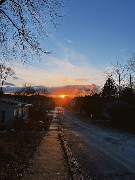 winter sunset aesthetic dark snow Cold Air Aesthetic, Winter Without Snow Aesthetic, Winter Sunset Aesthetic, Winter Without Snow, Cold Aesthetic, Dark Snow, Southern Winter, Oregon Winter, Moon Board