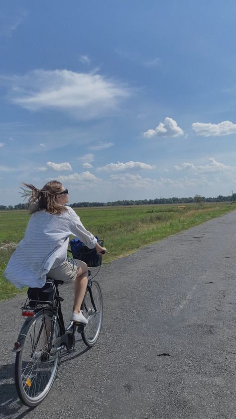 Bike Riding Aesthetic, Biking Aesthetic, Bicycle Aesthetic, Summer Bike, Cycle To Work, Happy Gut, Bike Aesthetic, Riding Bike, Improve Gut Health