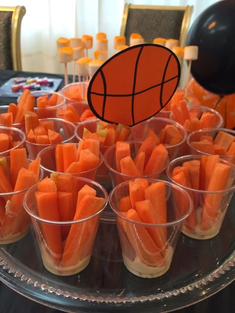 Space Jam Birthday Party Food Ideas, Basketball Theme Party Food, Basketball Bday Party Ideas, Basketball Baby Shower Ideas, Basketball Birthday Party Ideas, Basketball Birthday Party, Basketball Party Food, Basketball Themed Birthday Party, March Madness Parties