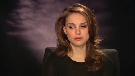 Natalie Portman Icons Aesthetic, Natalie Portman Rares, Natalie Portman Icon, Coffee Hair, Hair 101, Alt Girls, Natalie Portman, Just Girl Things, Personal Stylist