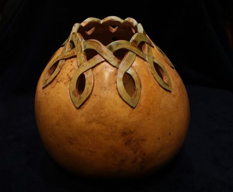 Gourd Art by Debbie Byess Gourd Carving, Vasos Vintage, Gorgeous Gourds, Decorative Gourds, Hand Painted Gourds, Gourd Lamp, Celtic Knot Designs, Sculptures Céramiques, Gourds Crafts