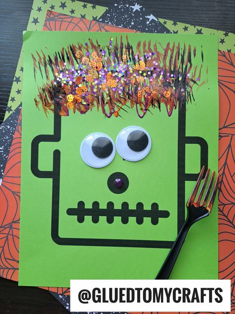 Monster Hair, Halloween Party Craft, Halloween Activities Preschool, Hair Craft, Halloween Crafts Preschool, Preschool Art Projects, Monster Craft, Halloween Crafts For Toddlers, Monster Crafts