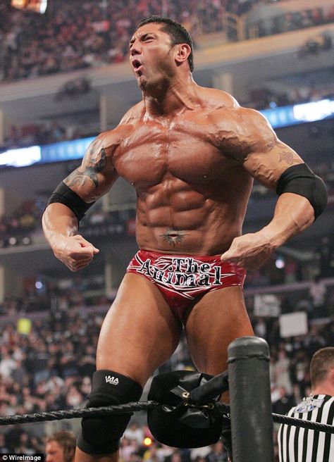 Former World Champ: Batista rose to fame in the early 2000's as a professional wrestler Batista Wwe, Aj Styles Wwe, Best Bodybuilder, Dave Bautista, Best Physique, Wwe Pictures, Quotes Videos, Professional Wrestlers, Hunks Men