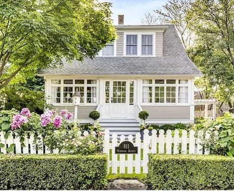 Krystine Edwards on Instagram: "My style in general is clean lines and moody colors. But I often find myself getting lost in the beauty of cottages and lush landscaping with hydrangeas. Maybe one day when the boys are grown, I will be in a cute cottage just like this. 💗 via @historicalhomes" Cottage Exteriors, Historical Homes, Storybook Cottage, Cottage Exterior, Cute Cottage, Lake Cottage, Lake Forest, Cottage House Plans, Picket Fence