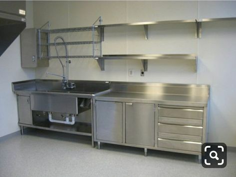 Stainless Shelves, Kitchen Furniture Design Modern, Cottage Cafe, Gardeners Cottage, Restaurant Kitchen Design, Bar Restaurant Design, Stainless Steel Kitchen Cabinets, Commercial Kitchen Design, Architecture Restaurant