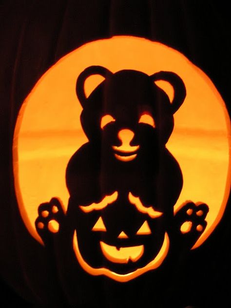 teddy bear!! jack-o-lantern Bear Pumpkin, Stencils For Kids, Scary Halloween Pumpkins, Pumkin Carving, Halloween Pumpkin Carving Stencils, Amazing Pumpkin Carving, Pumpkin Pictures, Christmas Yard Art, Lantern Ideas