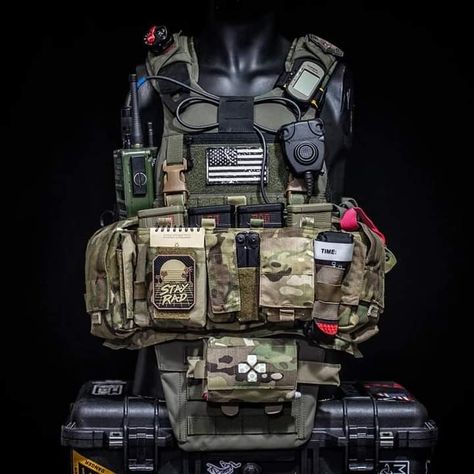 Plate Carriers Tactical Setup, Plate Carrier Setup, Urban Tactical, Army Vest, Tactical Kit, Special Forces Gear, Tactical Armor, Military Vest, Edc Tactical