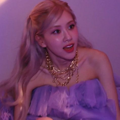 Blackpink Purple, Blackpink Merchandise, Kpop Purple, Rosé Lq Icons, Rosé Blackpink Icons, Ig Layout Ideas, Rosé Blackpink Aesthetic, Blackpink Merch, Spotify Ideas