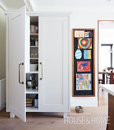 In the kitchen, a freestanding cupboard is the perfect alternative to a pantry. | Photographer: Angus Fergusson | Designer: Alison Milne Freestanding Pantry Ideas, Stand Alone Pantry, Free Standing Pantry, 1918 House, Freestanding Pantry, Standing Pantry, Corner Kitchen Pantry, Pantry Cabinet Free Standing, Free Standing Kitchen Pantry