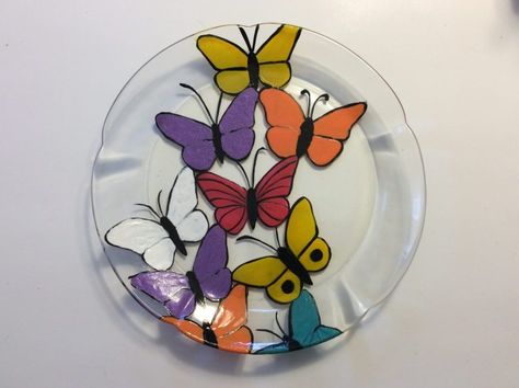 Tutorial: Glass Plate Suncatcher » Dollar Store Crafts Clear Plate, Clear Plates, Stained Glass Diy, Plate Crafts, Glass Plate, Dollar Store Crafts, Stained Glass Patterns, Rubbing Alcohol, Glass Plates