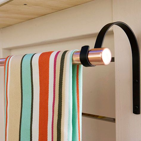 Outdoor Hooks For Pool Towels, Outdoor Towel Rack Ideas, Outdoor Pool Towel Storage Ideas, Outdoor Towel Rack Pool, Pool Towel Rack Ideas, Pool Towel Storage Ideas, Poolside Towel Rack, Outdoor Towel Hooks, Pool Towel Hooks