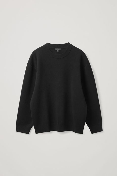 OVERSIZED SWEATER - Black - Jumpers - COS US Black Wool Sweater, Wool Sweater Men, Men's Knitwear, Sweaters And Cardigans, Black Jumper, Oversized Jumper, Merino Wool Yarn, Blue Khakis, Sweater Men