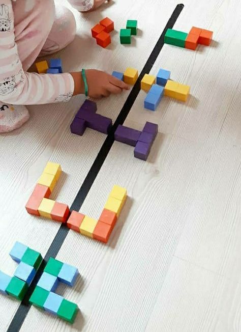 Symmetry Activities, Math Activities Preschool, Kids Learning Activities, Toddler Learning Activities, Preschool Learning Activities, Preschool Math, Montessori Activities, Math For Kids, Kindergarten Math