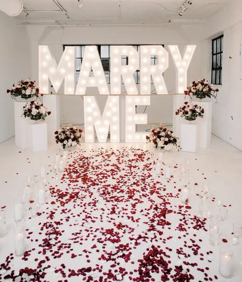 Proposal Setup Ideas Indoor, Will You Marry Me Decorations, Proposal Sign Ideas, Proposal Decorations Indoor, Marry Me Proposal Ideas Romantic, Proposal Set Up, Will You Marry Me Ideas Proposals, Marry Me Decor, Proposal Party Ideas