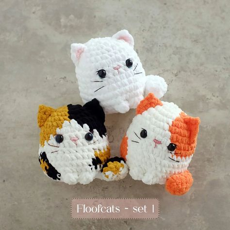 𝐓𝐞𝐬𝐭𝐞𝐫 𝐂𝐚𝐥𝐥 - 𝐅𝐥𝐨𝐨𝐟𝐜𝐚𝐭𝐬 Proudly introduce the 𝑭𝒍𝒐𝒐𝒇𝒄𝒂𝒕𝒔- 7 in 1 bundle of fluffy cats in versatile designs. You can make them in any colors to match your mood. ~Please only apply if you are confident you can finish the testing on time~ R u l e s: 😸 Follow me, Like and Save this post 😸 Have a public crochet account 😸 Share this post on your IG story and tag me 😸 Let me know in the comment below, which set (swipe to see the floofcats sets) you would like to test or if you are okay to test an... Fluffy Cats, Crochet Cat Toys, Fluffy Yarn, Crochet Fairy, Seed Bead Pattern, Fun Crochet Projects, Fluffy Cat, Diy Crochet Projects, Crochet Bunny