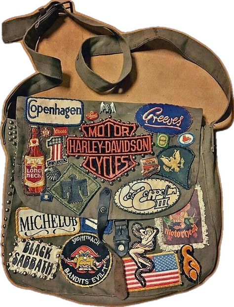 Sewn Patches, Estilo Hippie, Look Retro, Swaggy Outfits, Black Sabbath, Mode Inspo, Cute Bags, Mode Vintage, Dream Clothes