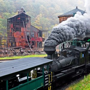 Boone North Carolina, Blowing Rock Nc, Train Adventure, Living In North Carolina, Scenic Train Rides, Scenic Railroads, Nc Mountains, Wilde Westen, Blowing Rock