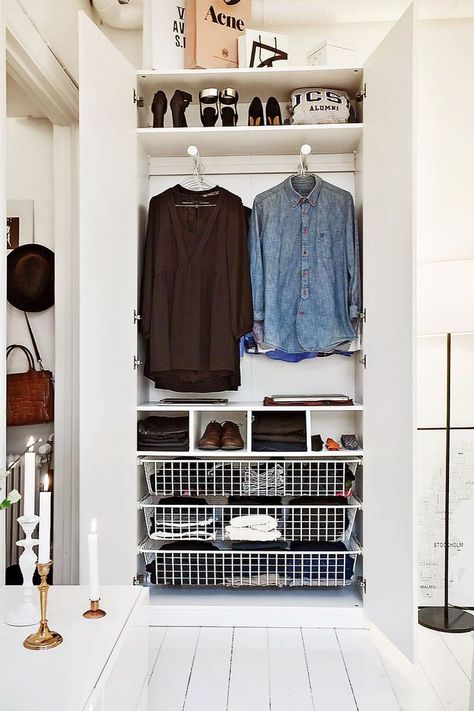 shallow closet Shallow Closet Ideas, Studio Apartment Closet, Shallow Closet, Scandinavian Closet, Tiny Closet Organization, Diy Kast, Small Bedroom Wardrobe, Organiser Son Dressing, Closet Small Bedroom