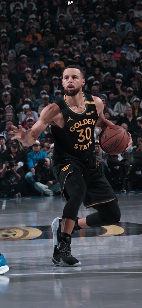 Golden State Warriors Aesthetic, Steph Curry Shooting, Steff Curry, Stephen Curry Wallpapers, Cool Basketball Pictures, Steph Curry 3, Nba Posters, Ja Morant Style, Stephen Curry Wallpaper