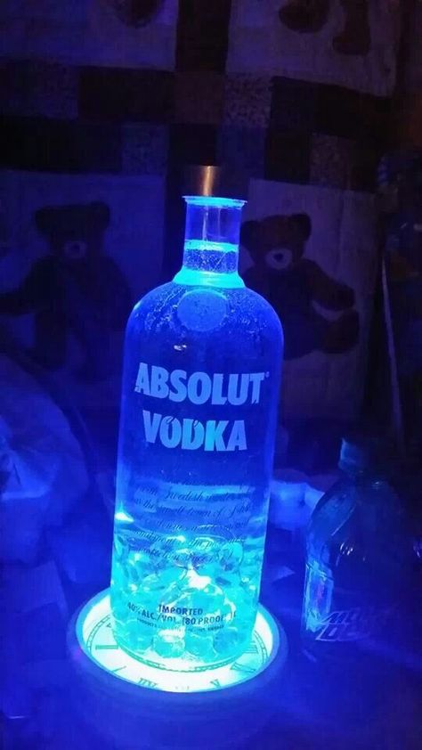 Absolut on clockface led! $30 Vodka Blue, Led Azul, Blue Aesthetic Dark, Strawberry Margarita, Alcohol Aesthetic, Absolut Vodka, Alcohol Bottles, Bottle Lamp, Liquor Bottles