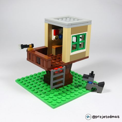 Cool Diy Lego Builds, Tiny Lego House, Lego City Build Ideas, Lego Builds With Random Pieces, Diy Minecraft Lego Builds, Legos To Build, Small Lego House Ideas, How To Make A Lego House, How To Build Lego House