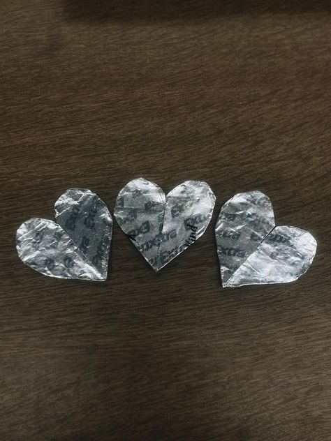 Easy Steps Gum Wrapper Heart Gum Wrapper Heart, Wrapper Heart, Easy Origami Heart, Gum Wrapper, Origami Heart, Easy Origami, In The End, Simple Decor, Easy Steps