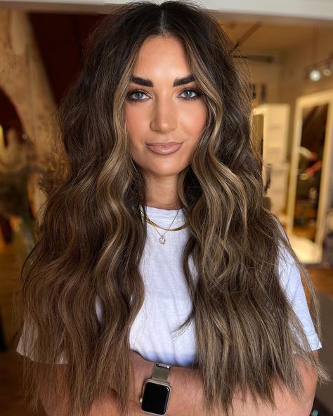 40 Best Money Piece Hair Trend Ideas for 2024 - Hair Adviser Sunkissed Hair Brunette With Money Piece, Long Brunette Shag, Earthy Brunette, Subtle Money Piece, Subtle Blonde Balayage, Brunette Shag, Ash Brown Hair Balayage, Subtle Blonde, Money Piece Hair