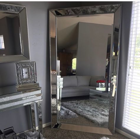 Long Mirrors In Living Room Ideas, Mirror Photography Ideas, Mirror Furniture Living Room, Mirrors In Living Room Ideas, Long Mirrors, Room Mirrors, Gray Living Room, Long Mirror, Mirror Photography