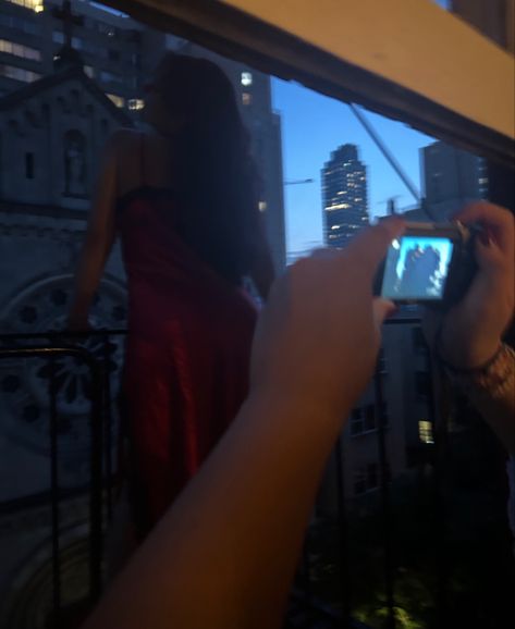 Nyc Balcony, Apartment Photoshoot, New York City Party, Aesthetic Red Dress, Aesthetic New York City, Balcony Apartment, Nyc Pics, Aesthetic New York, Inspo Photoshoot