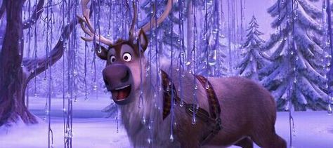 Sven with icicles Sven Frozen, Hans Frozen, Frozen Gif, Disneyland Princess, Frozen 2013, Frozen Heart, Looney Tunes Cartoons, Disney Animals, Epic Fails Funny