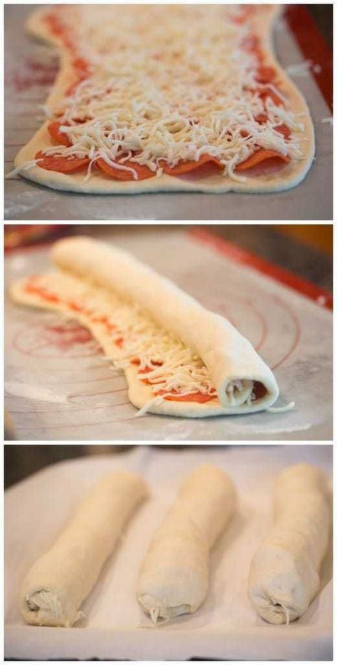 Pepperoni Bread Recipe, Pepperoni Rolls Recipe, Pepperoni Bread, Pepperoni Recipes, Pepperoni Rolls, Pizza Roll, Frozen Bread Dough, Pizza Rolls, Pizza Bread