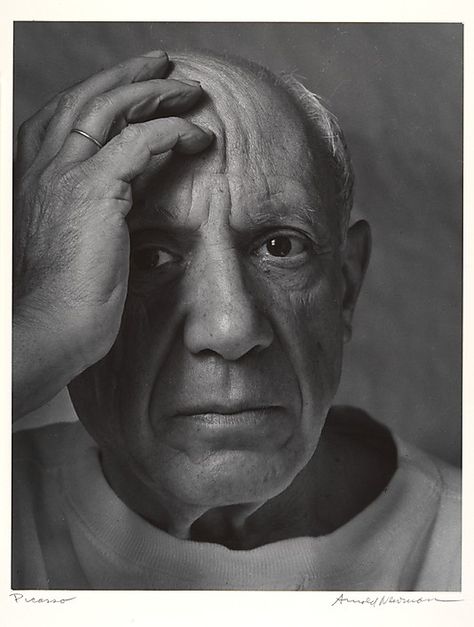 Pablo Picasso Arnold Newman Famous Portrait Photographers, Famous Portraits, Modern Postcard, Environmental Portraits, Artist Biography, History Of Photography, Georges Braque, Famous Photographers, Poster Pictures