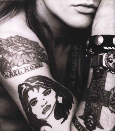 Axl Rose's tattoos Axl Rose Tattoo, Axel Rose, Photography Things, Herb Ritts, Rosé Aesthetic, Musica Rock, Axl Rose, Rosé Details, All I Ever Wanted