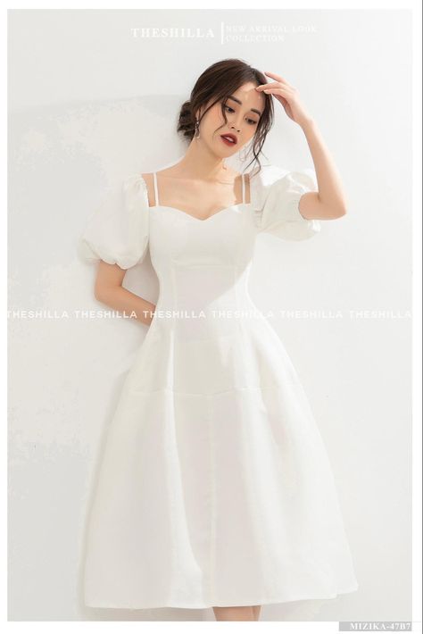 Dress For Graduation High School, Graduation Dresses High School, Graduation Outfit Ideas High School, Graduation Dress High School, Muslim Girl Outfits, Party Wear Frocks, Classy Gowns, Minimalist Wedding Dresses, Modest Dresses Casual